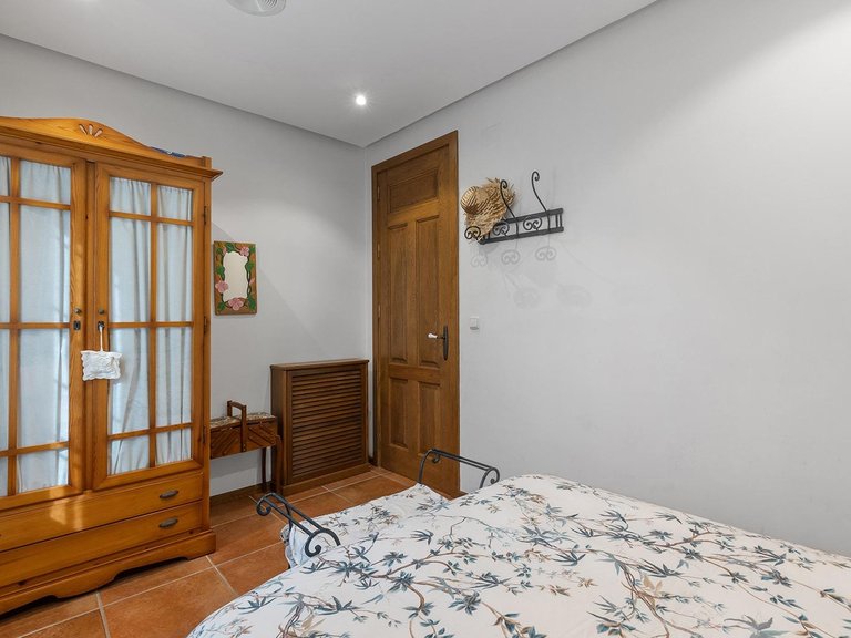 Villa for Sale in Torrevieja, Alicante, 42