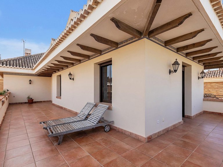 Villa for Sale in Torrevieja, Alicante, 50