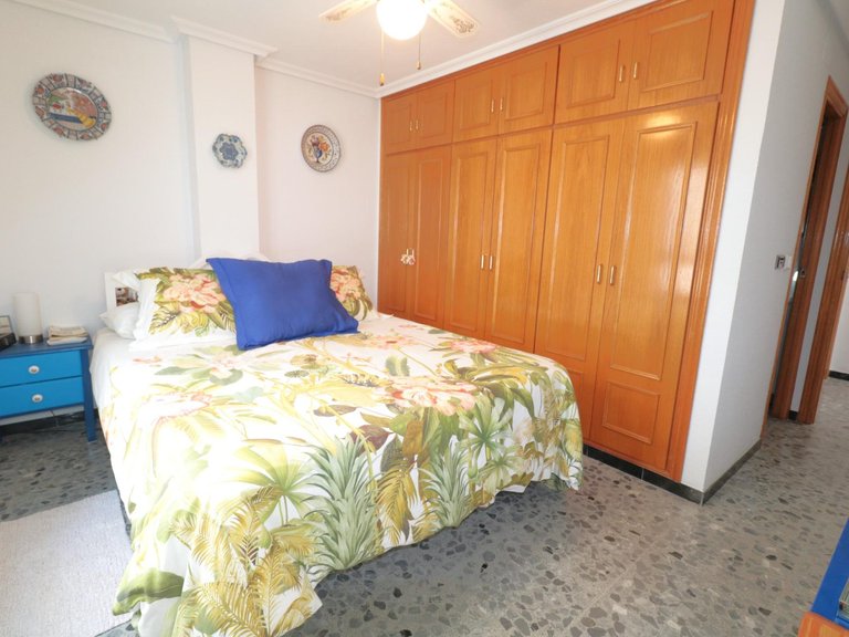 Apartment for Sale in Santa Pola, Alicante, 17
