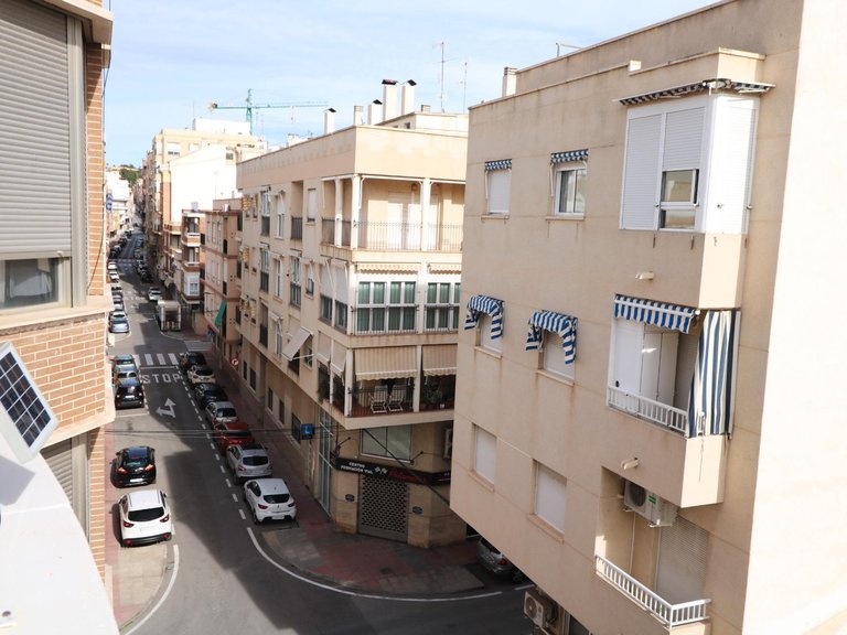 Apartment for Sale in Santa Pola, Alicante, 26