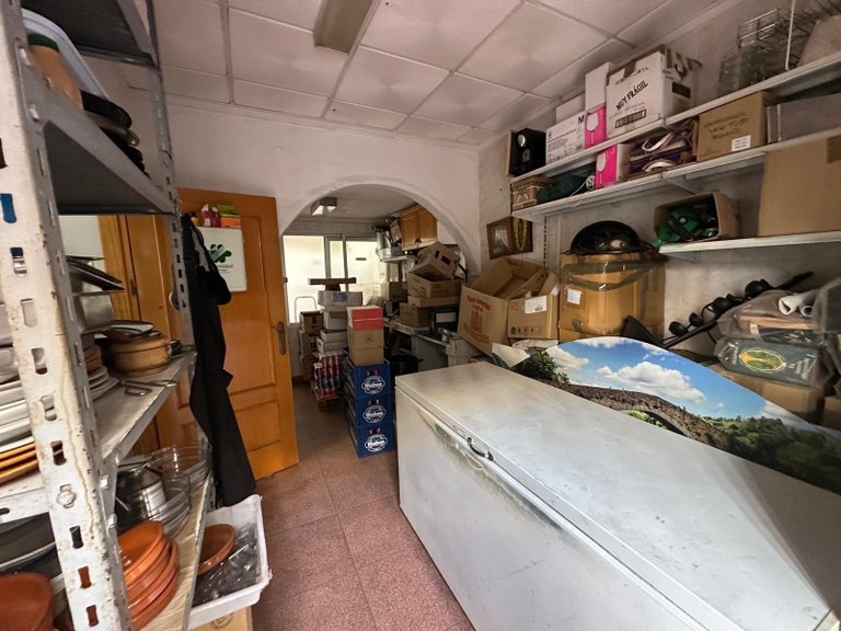Commercial for Sale in Torrevieja, Alicante, 11