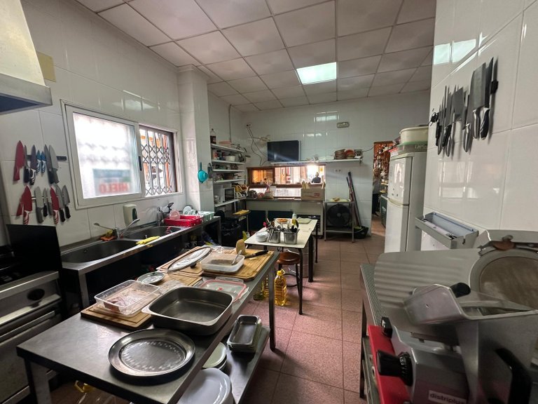 Commercial for Sale in Torrevieja, Alicante, 16