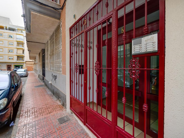 Apartment for Sale in Torrevieja, Alicante, 18
