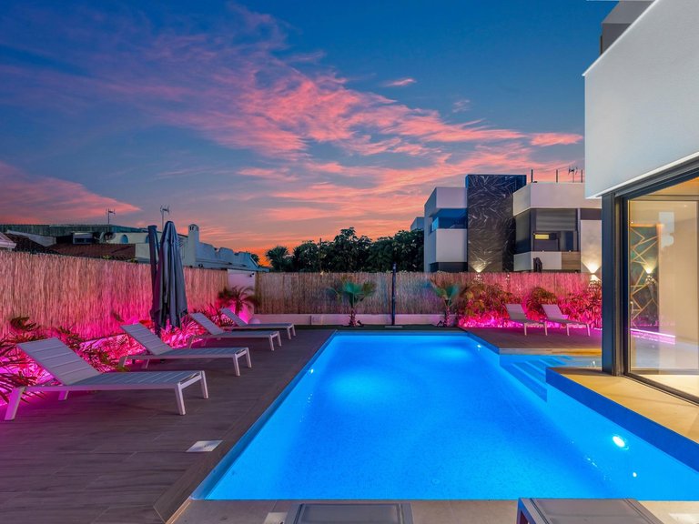 Villa for Sale in Torrevieja, Alicante, 14