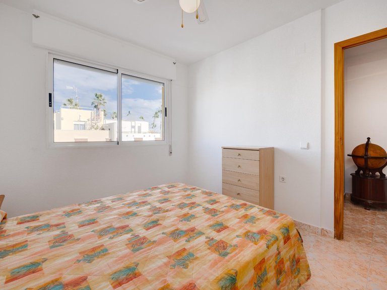 Villa for Sale in Orihuela Costa, Alicante, 18