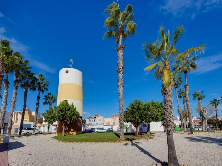 Villa for Sale in Orihuela Costa, Alicante, 37