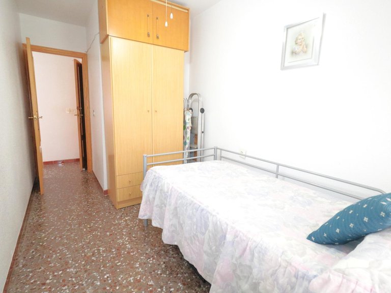 Apartment for Sale in Torrevieja, Alicante, 19