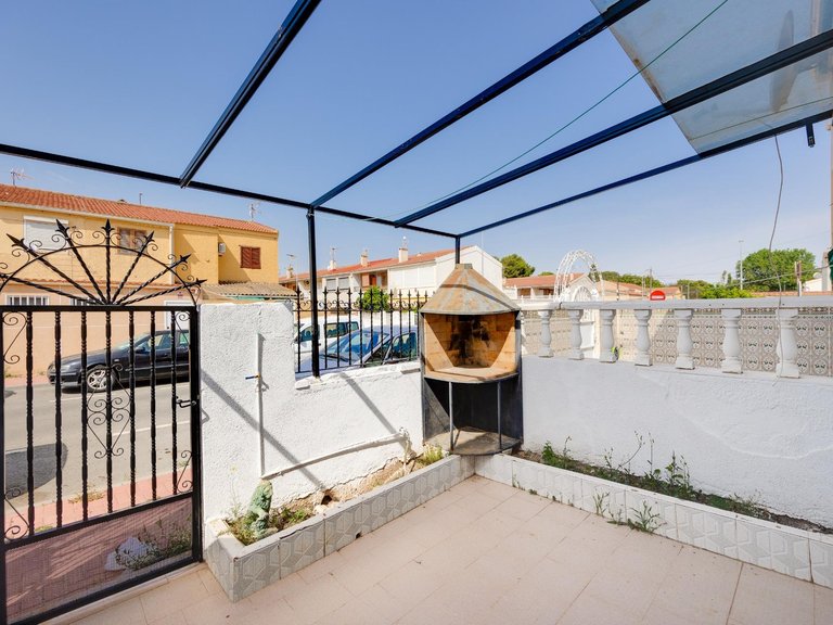 Villa for Sale in Torrevieja, Alicante, 11