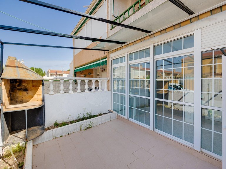 Villa for Sale in Torrevieja, Alicante, 3