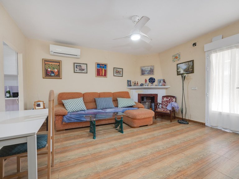Villa for Sale in Torrevieja, Alicante, 12