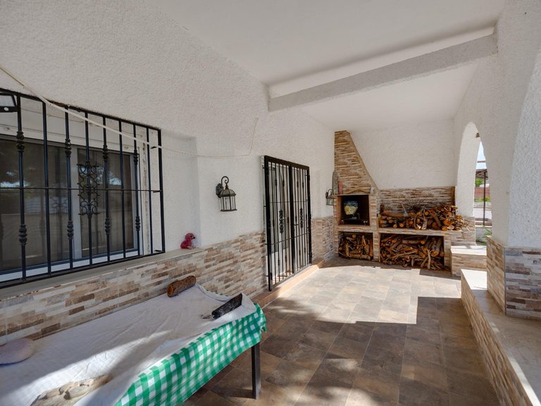 Villa for Sale in Torrevieja, Alicante, 36