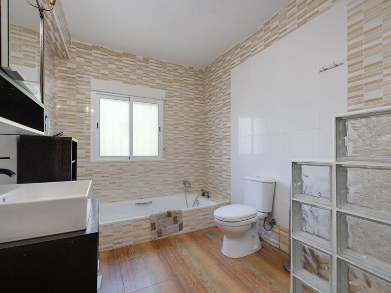 Villa for Sale in Torrevieja, Alicante, 8