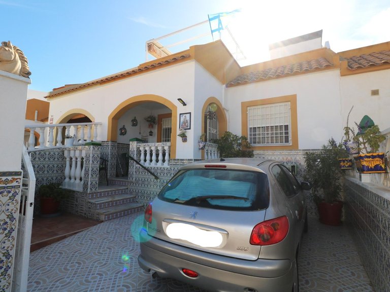 Villa for Sale in Torrevieja, Alicante, 1