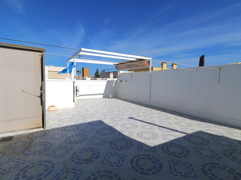 Villa for Sale in Torrevieja, Alicante, 16