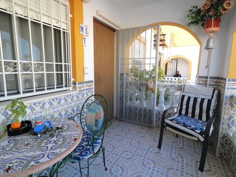 Villa for Sale in Torrevieja, Alicante, 26