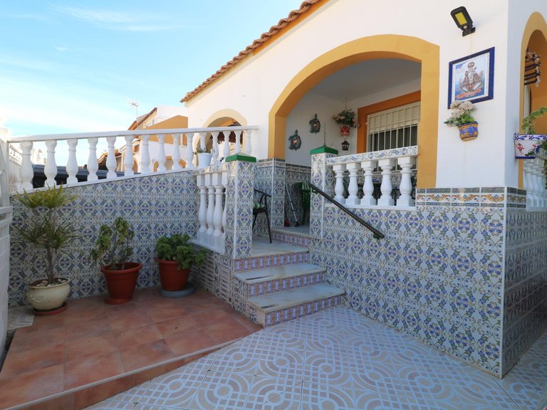Villa for Sale in Torrevieja, Alicante, 3