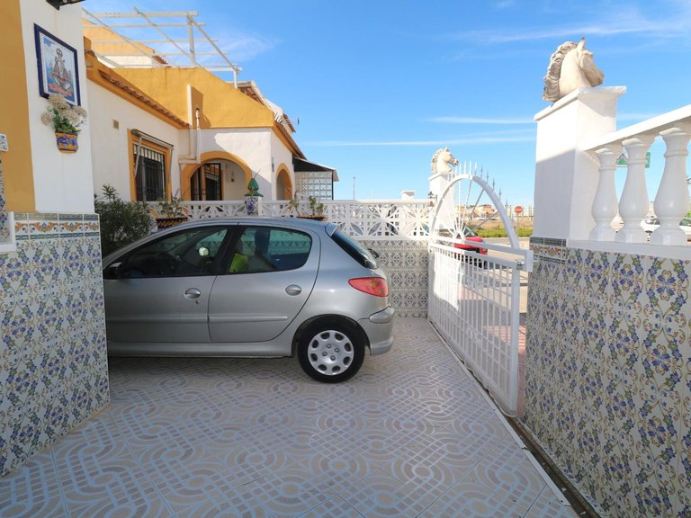 Villa for Sale in Torrevieja, Alicante, 4