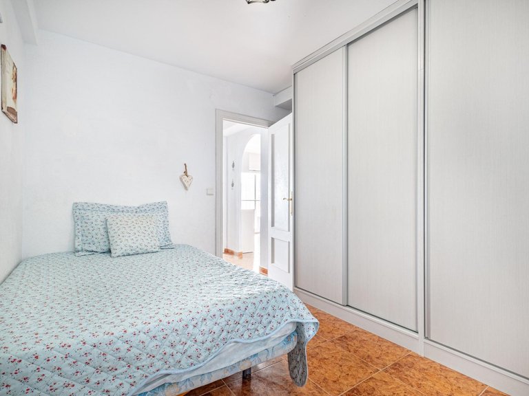 Apartment for Sale in Torrevieja, Alicante, 16