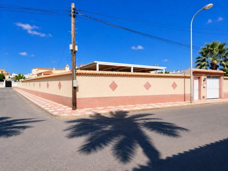 Villa for Sale in Torrevieja, Alicante 30