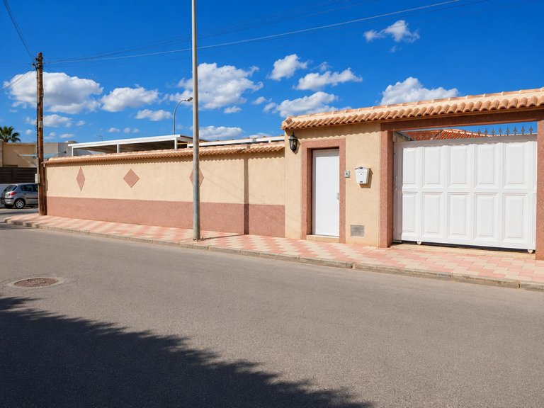 Villa for Sale in Torrevieja, Alicante 31