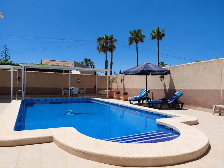 Villa for Sale in Torrevieja, Alicante 33