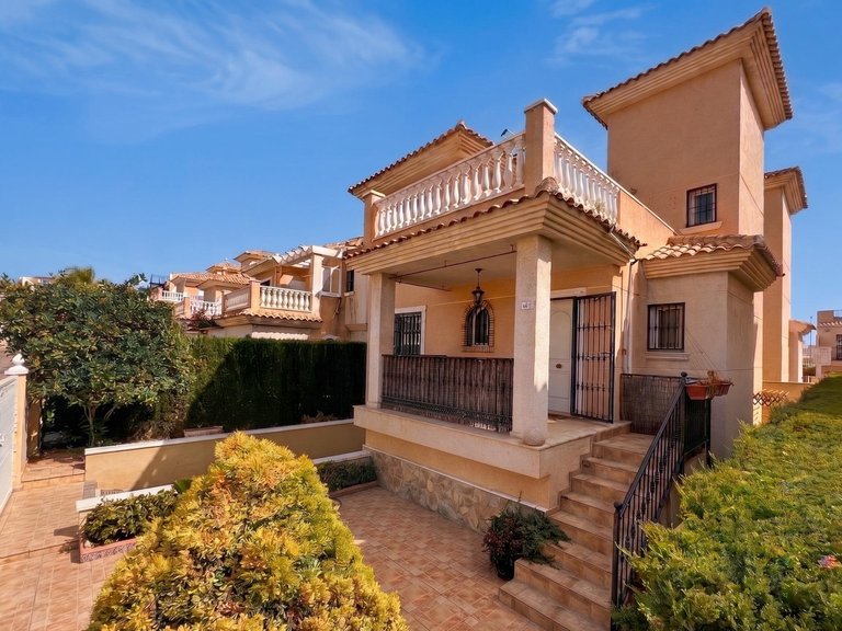 Villa for Sale in Orihuela, Alicante 2