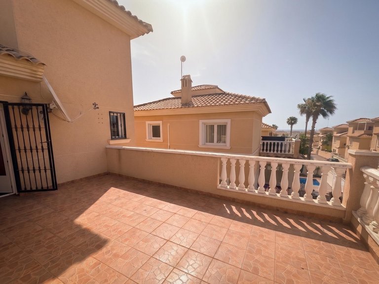 Villa for Sale in Orihuela, Alicante 28