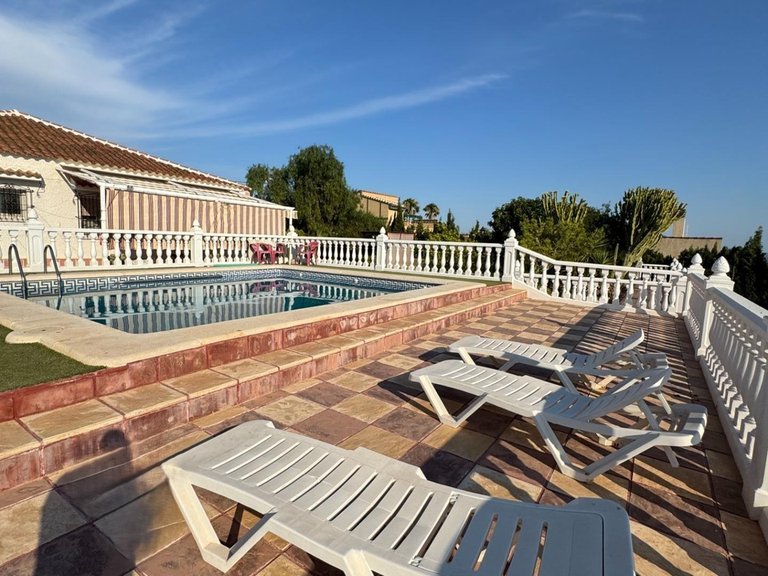 Villa for Sale in Inland Albatera, Alicante 25