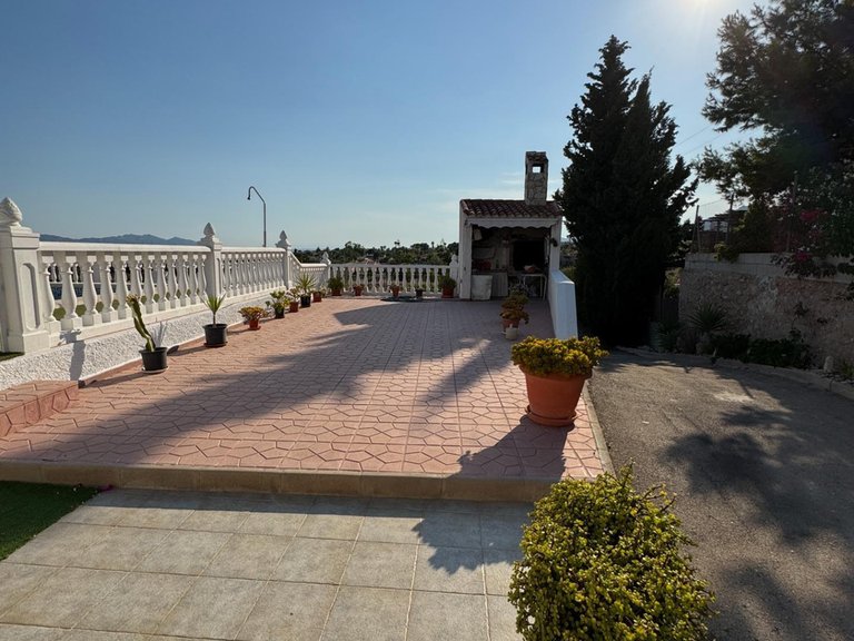 Villa for Sale in Inland Albatera, Alicante 35