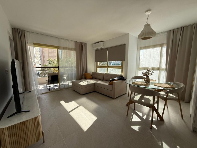 Apartment for Sale in Costa Blanca Benidorm, Alicante 5