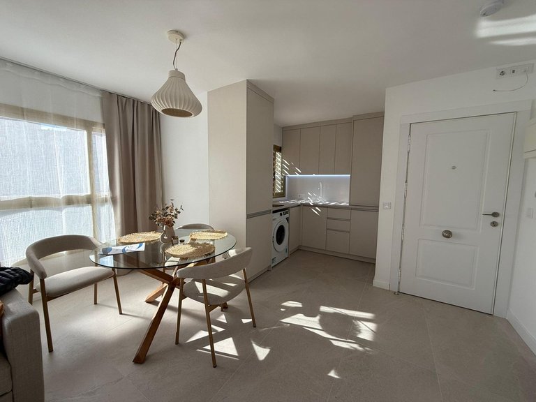 Apartment for Sale in Costa Blanca Benidorm, Alicante 8