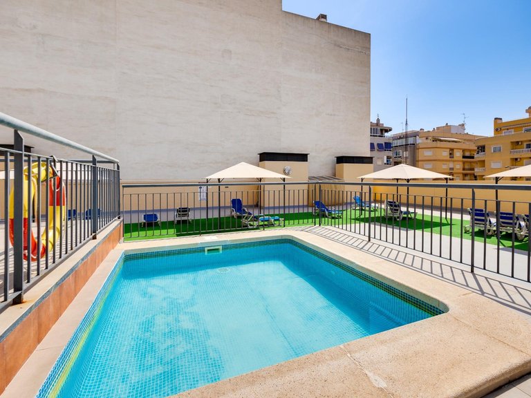 Apartment for Sale in Estacion de autobuses, Torrevieja, Alicante 2