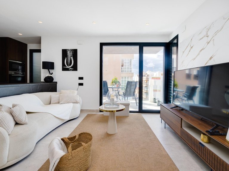 Apartment for Sale in Centro, Torrevieja, Alicante 9