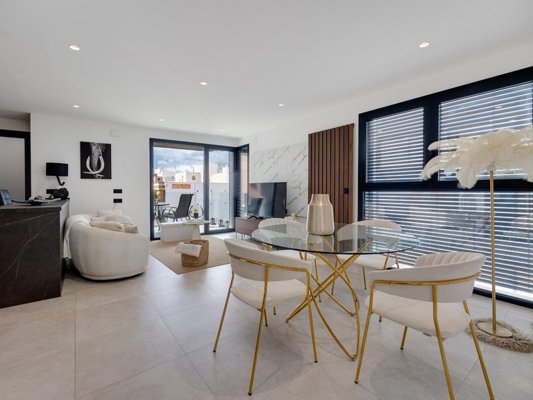 Apartment for Sale in Centro, Torrevieja, Alicante 16