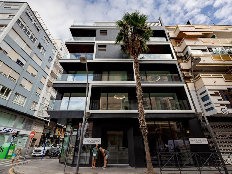 Apartment for Sale in Centro, Torrevieja, Alicante 44