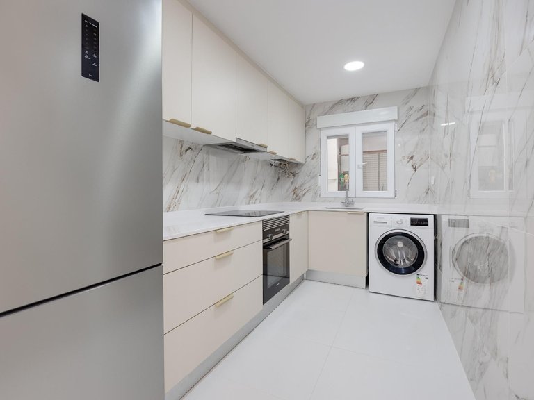 Apartment for Sale in Playa de los Naufragos, Torrevieja, Alicante 3