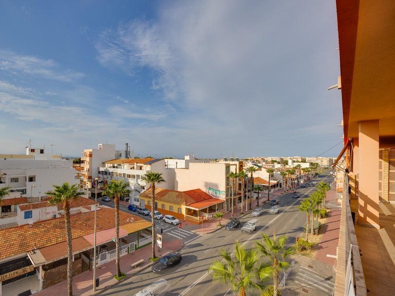 Apartment for Sale in Playa de los Naufragos, Torrevieja, Alicante 14