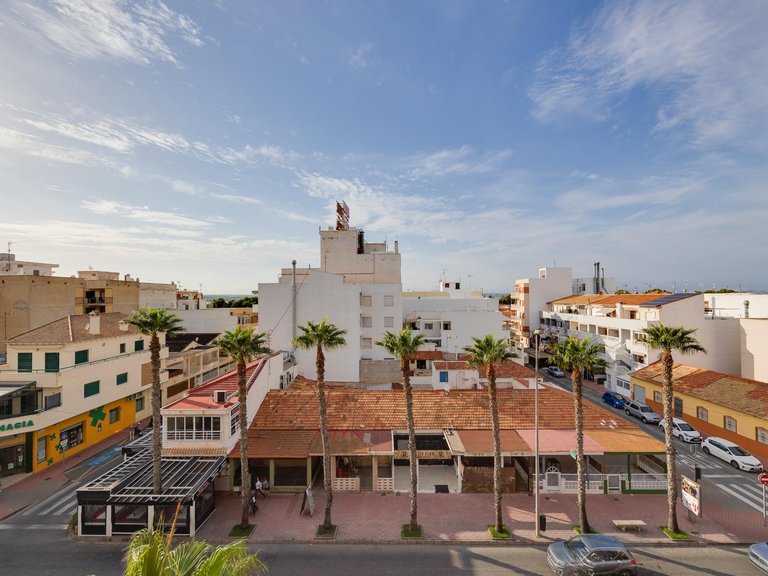 Apartment for Sale in Playa de los Naufragos, Torrevieja, Alicante 15