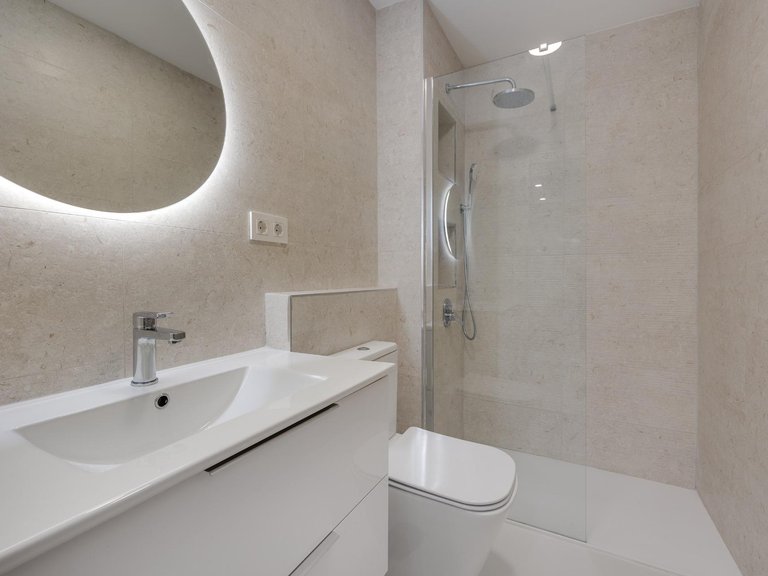 Apartment for Sale in Playa de los Naufragos, Torrevieja, Alicante 16