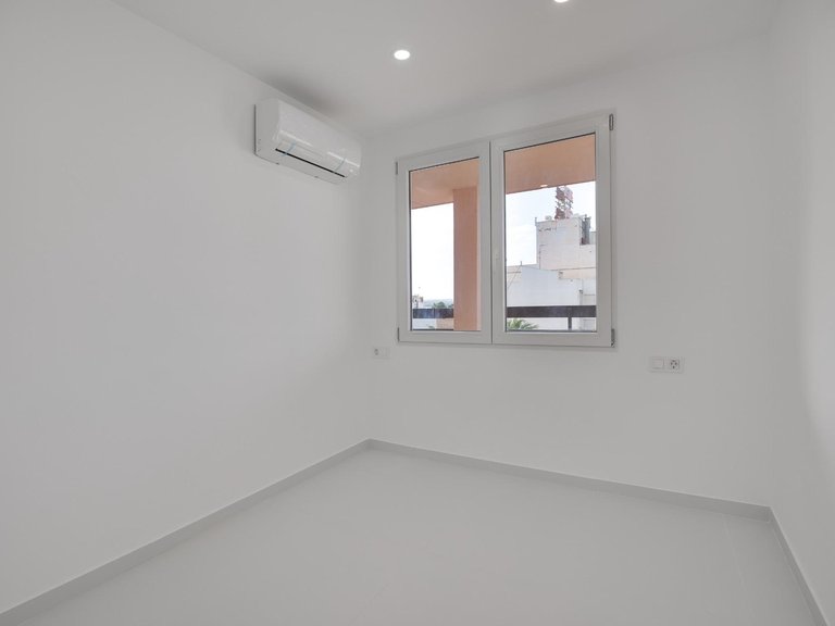 Apartment for Sale in Playa de los Naufragos, Torrevieja, Alicante 22