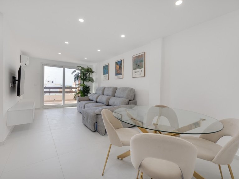 Apartment for Sale in Playa de los Naufragos, Torrevieja, Alicante 31