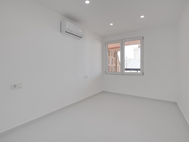 Apartment for Sale in Playa de los Naufragos, Torrevieja, Alicante 26