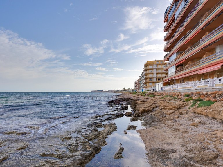 Apartment for Sale in Playa de los Naufragos, Torrevieja, Alicante 38