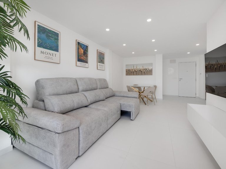 Apartment for Sale in Playa de los Naufragos, Torrevieja, Alicante 2