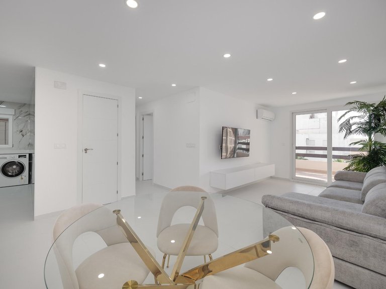 Apartment for Sale in Playa de los Naufragos, Torrevieja, Alicante 34