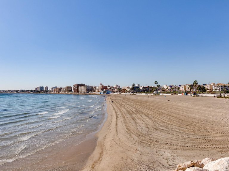 Apartment for Sale in Centro - Muelle Pesquero, Torrevieja, Alicante 36