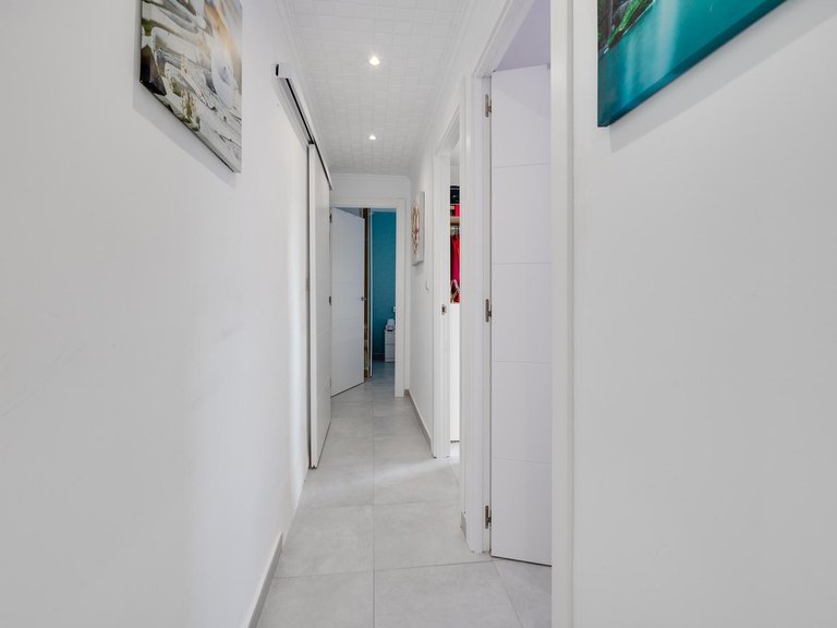 Penthouse for Sale in Playa de los Naufragos, Torrevieja, Alicante 14