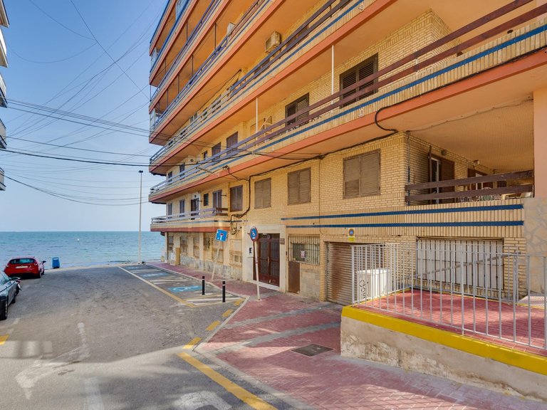 Penthouse for Sale in Playa de los Naufragos, Torrevieja, Alicante 29