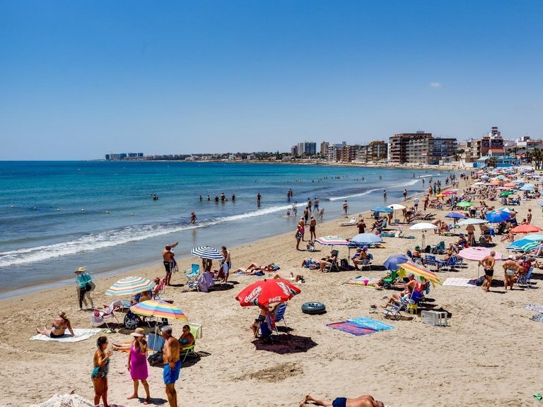 Penthouse for Sale in Playa de los Naufragos, Torrevieja, Alicante 43