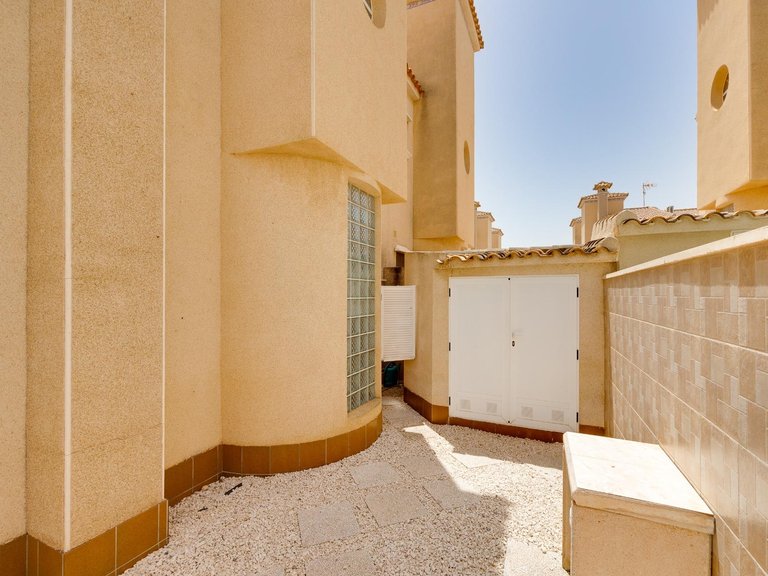 Town House for Sale in Playa Flamenca, Orihuela Costa, Alicante 9